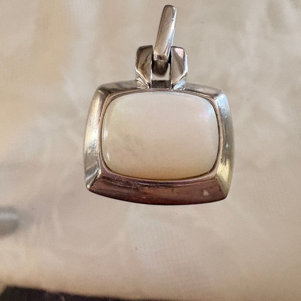 925 silver wrapped around mother of pearl